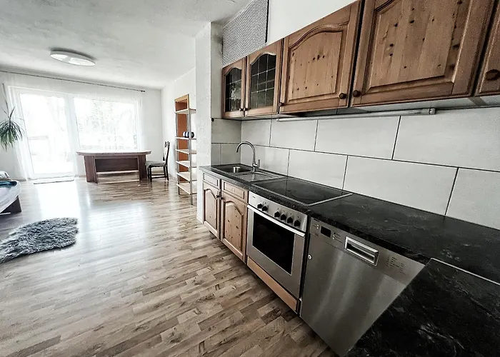 2-zimmer Ferienwohnung, Monteurzimmer! 20 Min Zum Cgn Flughafen. Lohmar